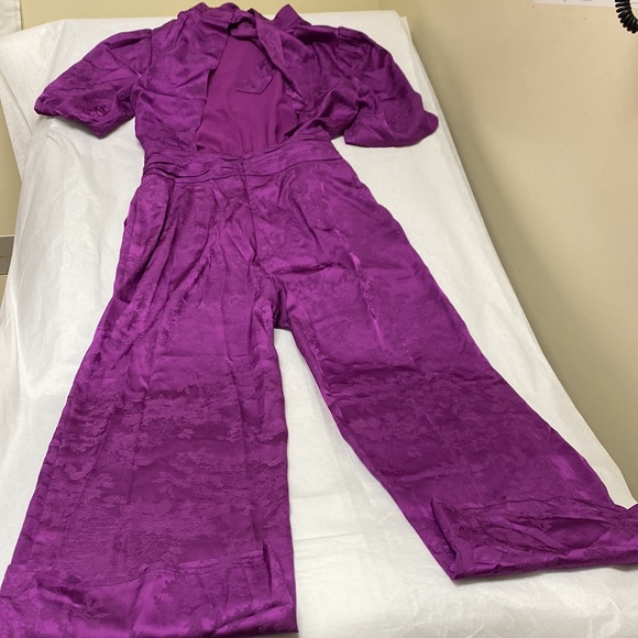NWT: Adelyn Rae - Theo Open-Back Sateen Jacquard Jumpsuit in Purple - Picture 7 of 12
